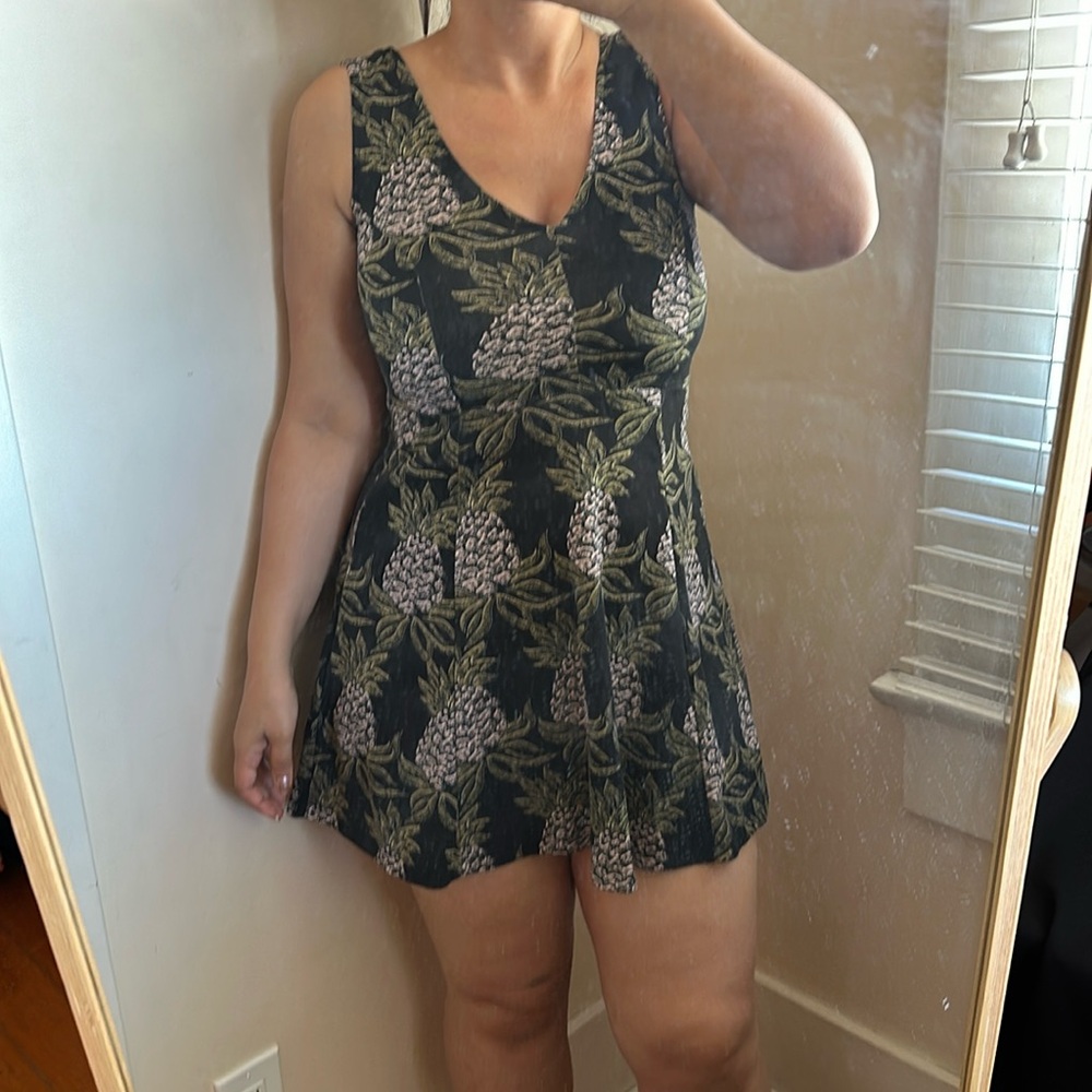 H&M Pineapple Print Black Fit & Flare Mini Skater Dress V-Neck Tropical Summer